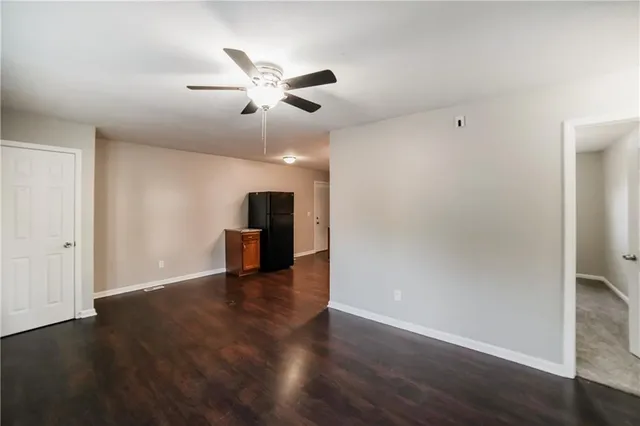 $1,595 | 1912 Belmont Boulevard, Independence, MO 64057