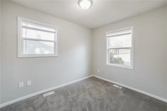 $1,595 | 1912 Belmont Boulevard, Independence, MO 64057