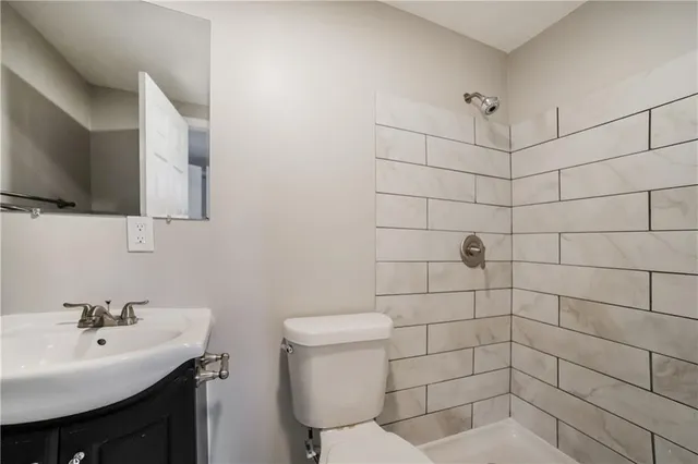 $1,595 | 1912 Belmont Boulevard, Independence, MO 64057