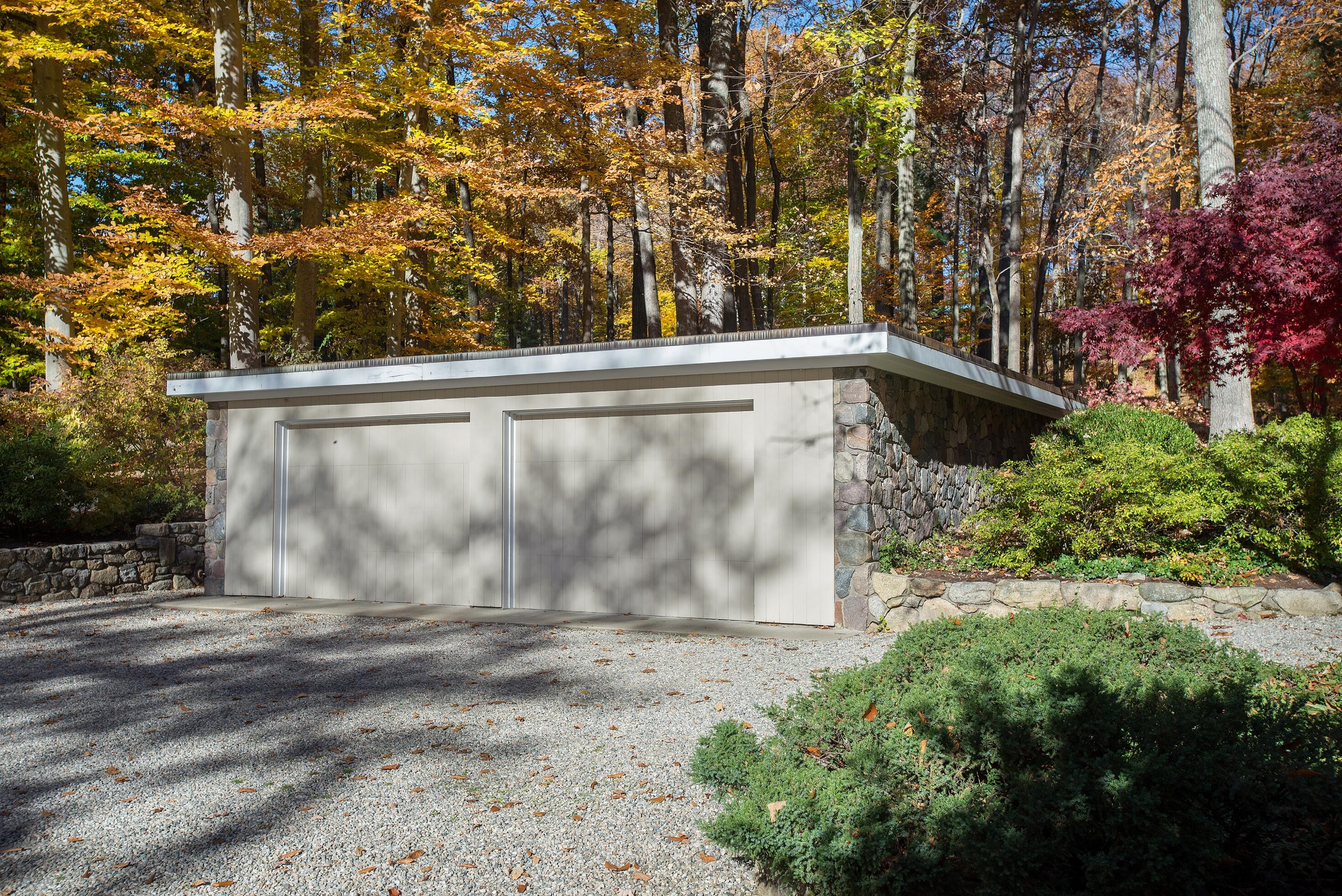 154 Indian Rock Road New Canaan, CT 06840 - Photo 23 of 33 a view of backyard with tree