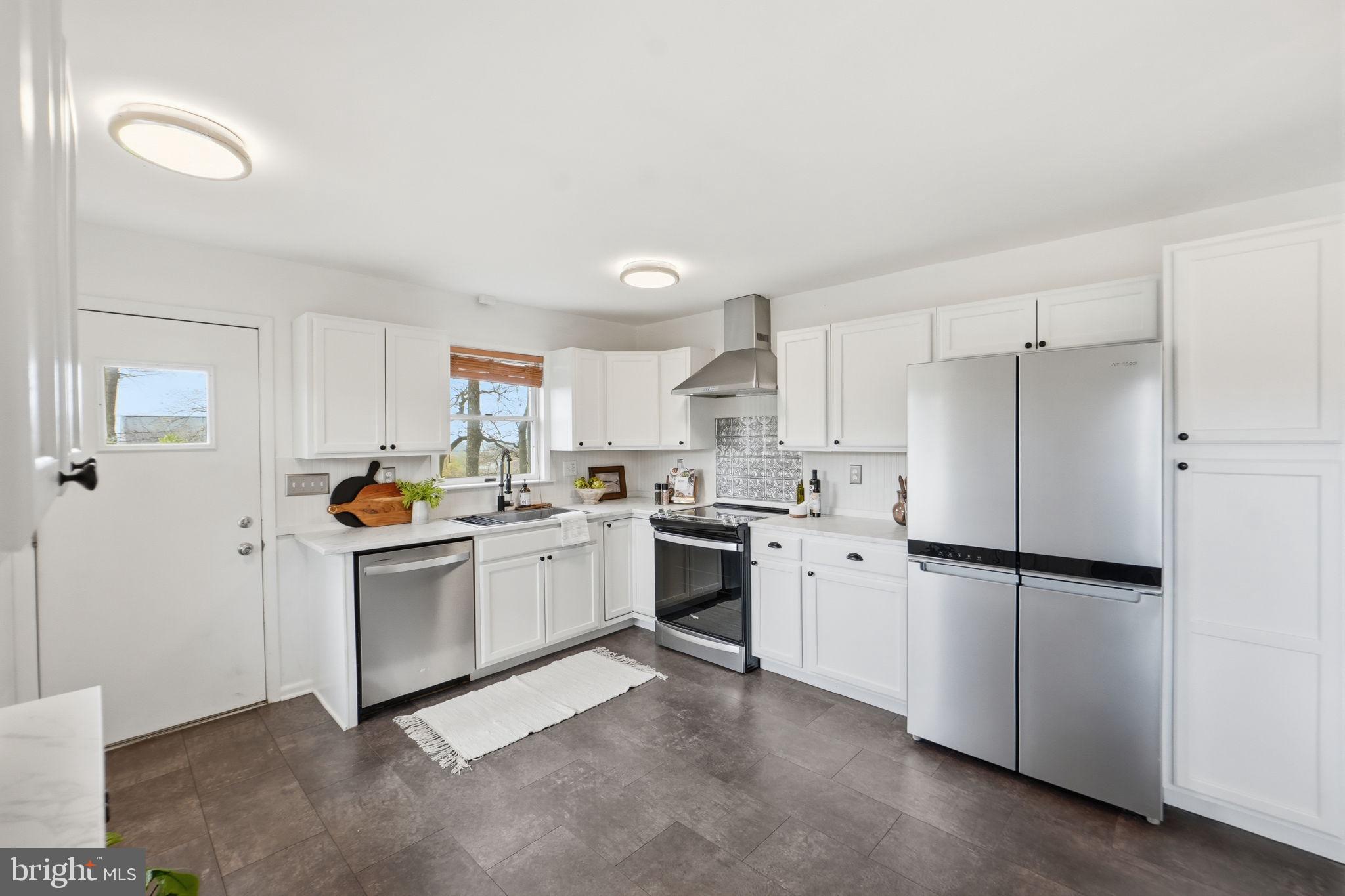 11818 Cash Smith Road Keymar, MD 21757 - Photo 6 of 36