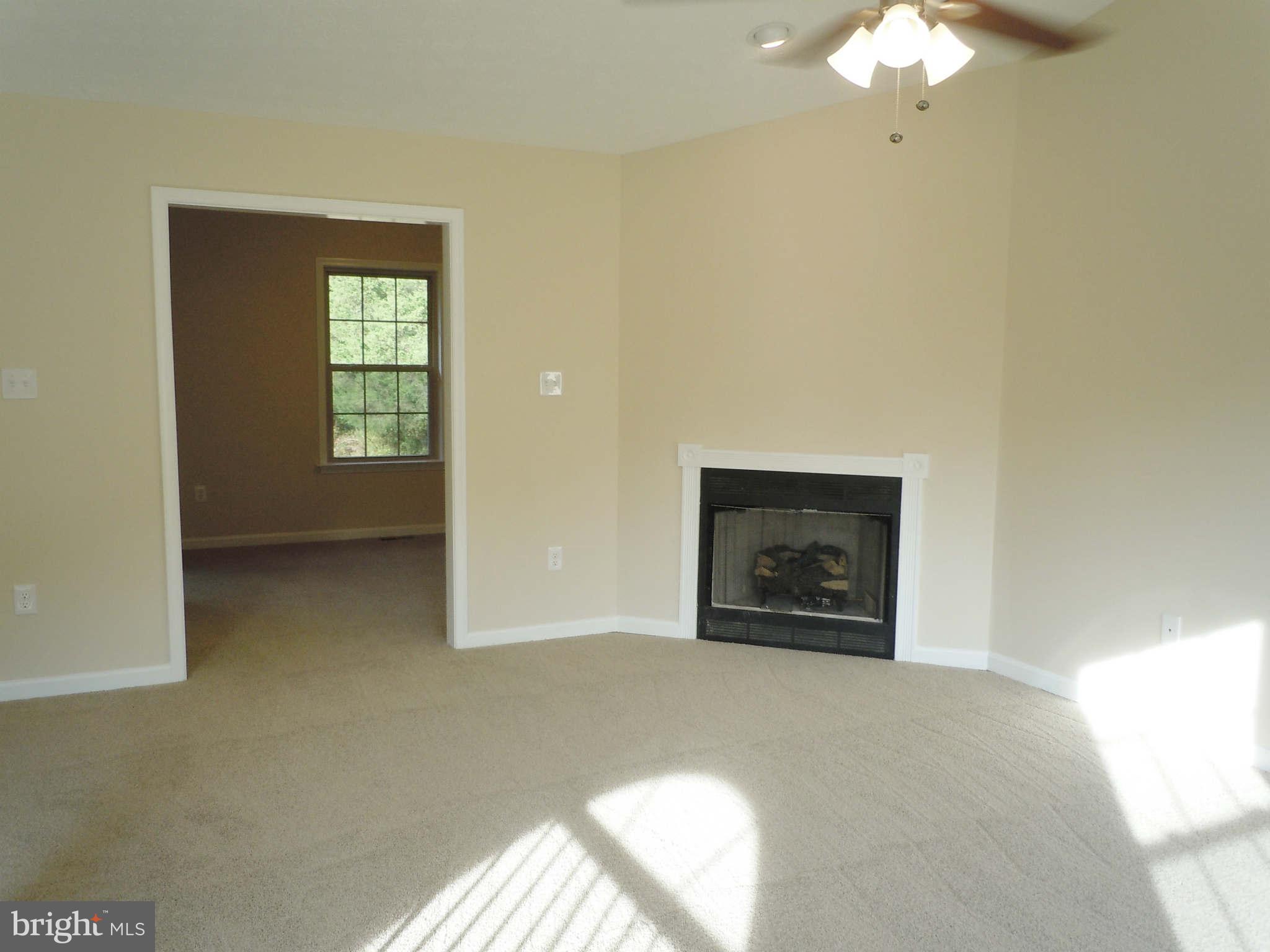 268 Thompson Mill Road Front Royal, VA 22630 - Photo 5 of 16 Living Room