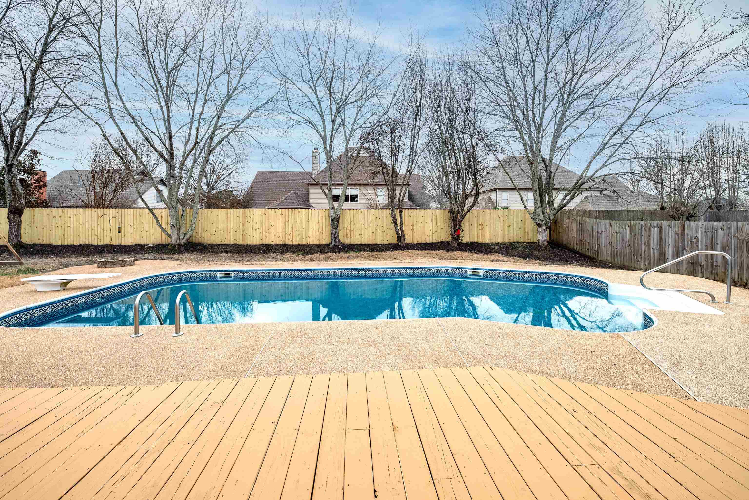 1553 John Ridge Drive Collierville, TN 38017 - Photo 37 of 40 a view of swimming pool with trees