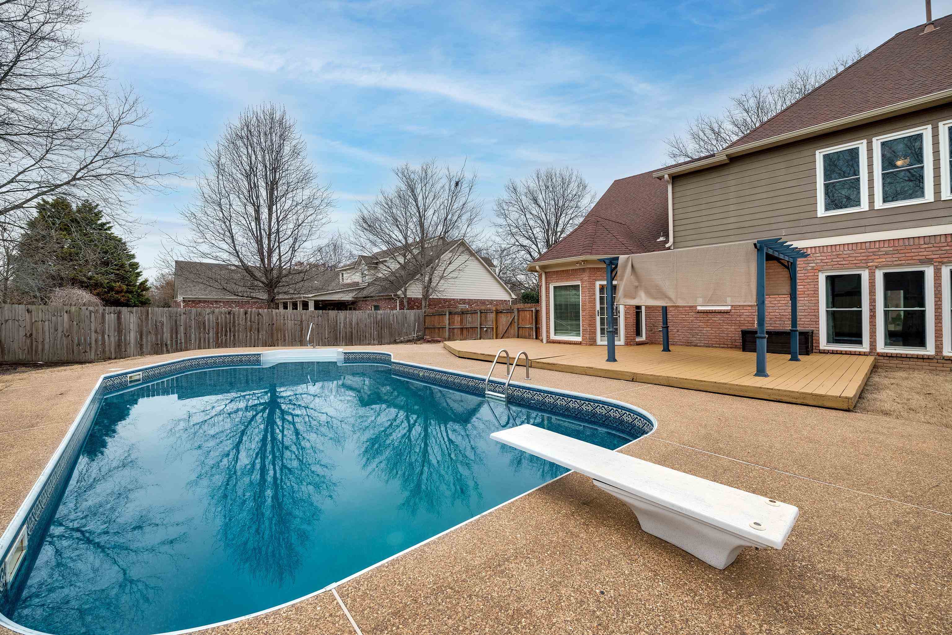 1553 John Ridge Drive Collierville, TN 38017 - Photo 39 of 40 a view of a house with a swimming pool