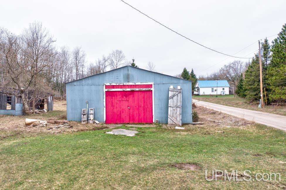 6193 G5 Road Escanaba, MI 49829 - Photo 28 of 36