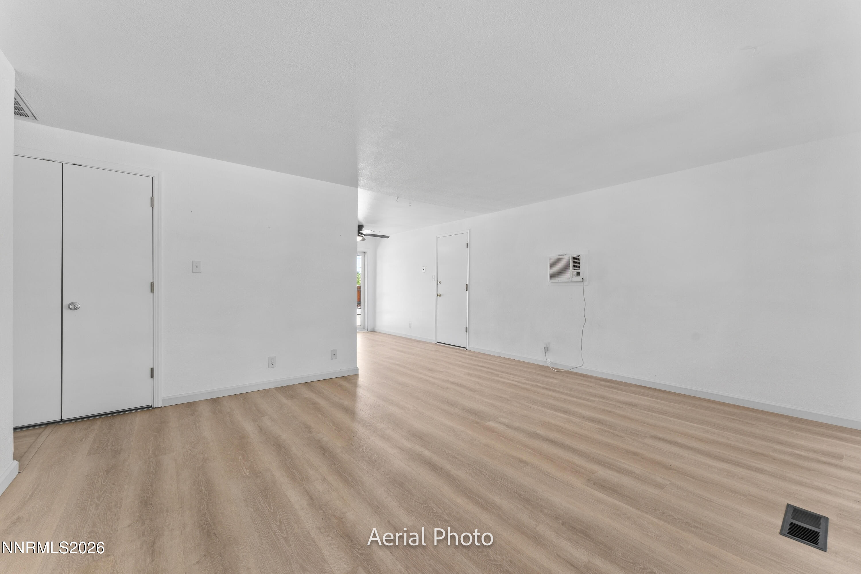 9245 Fremont Way Reno, NV 89506 - Photo 5 of 38 06-9245 Fremont Way Reno NV 89506 (6 of