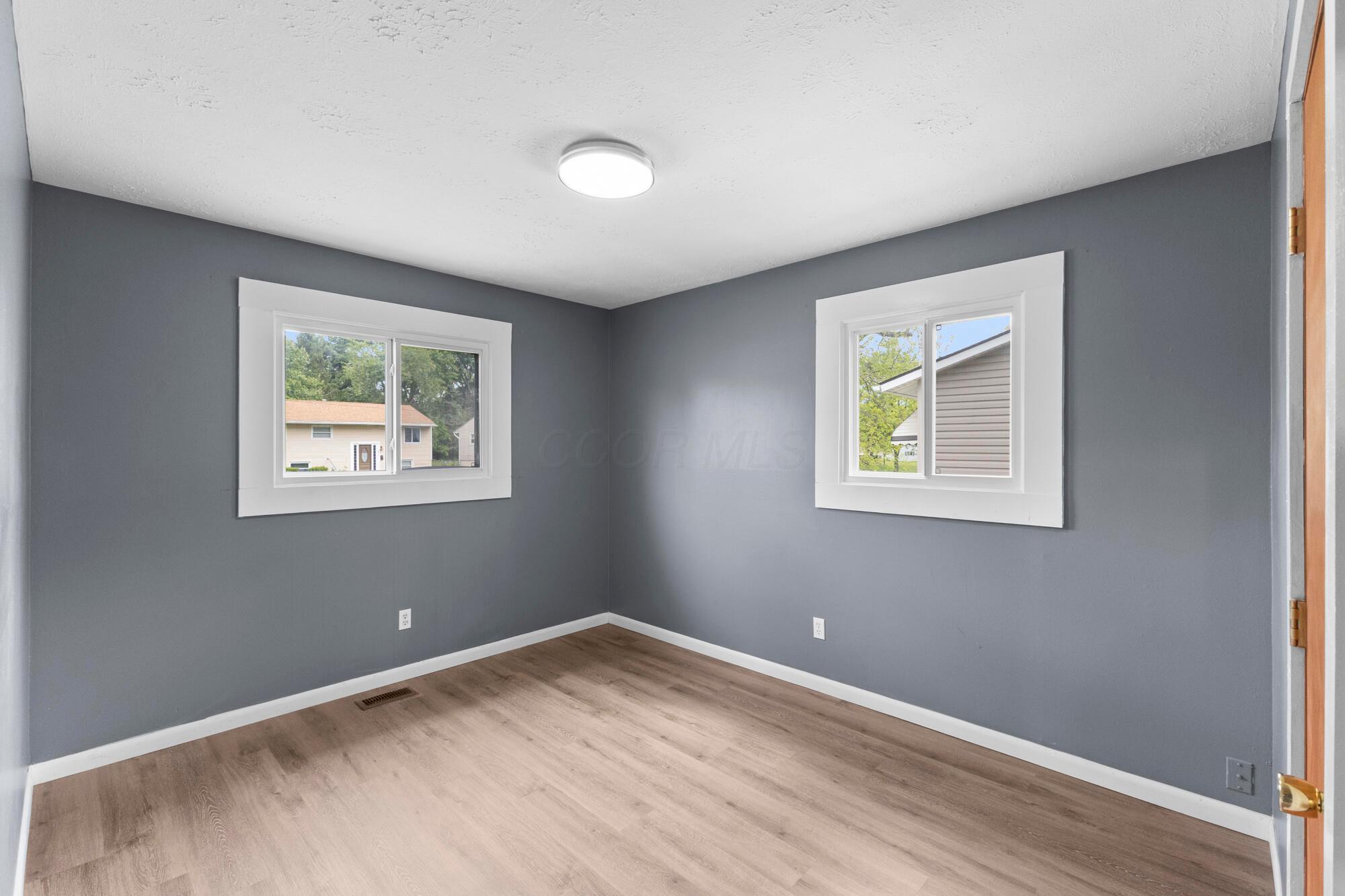 1905 Woodcrest Road Columbus, OH 43232 - Photo 16 of 47 Gallery Image 16