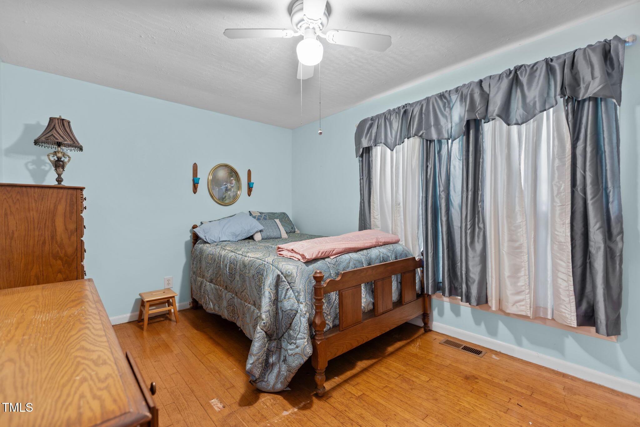 4807 Greenbrier Road Raleigh, NC 27603 - Photo 17 of 40 16-web-or-mls-2N6A0980