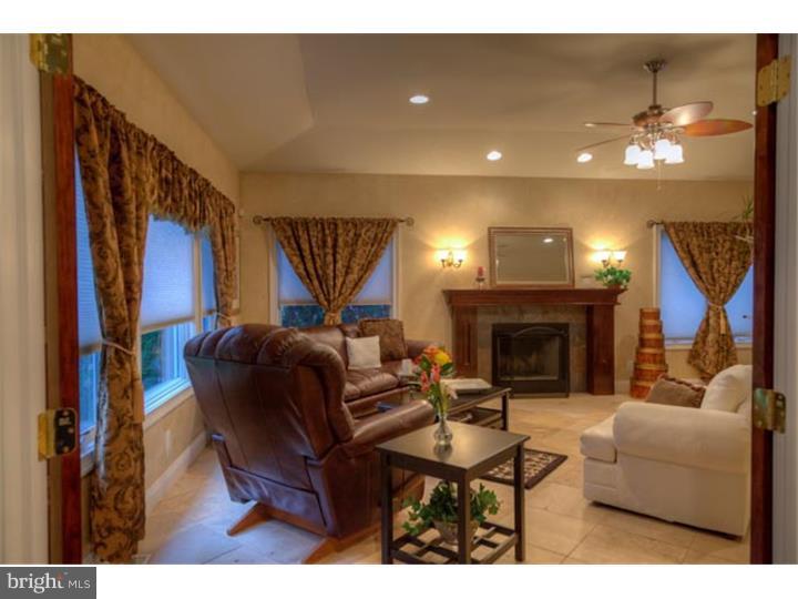 212 Summit Road Mount Laurel, NJ 08054 - Photo 12 of 22 Sun Room