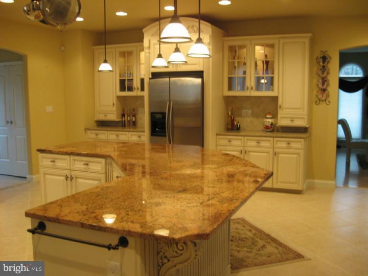 212 Summit Road Mount Laurel, NJ 08054 - Photo 8 of 22 Kitchen