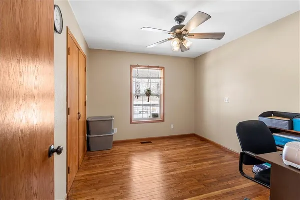 $573,400 | 22507 South 2325th Road, Milo, MO 64767