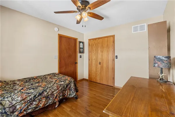 $573,400 | 22507 South 2325th Road, Milo, MO 64767