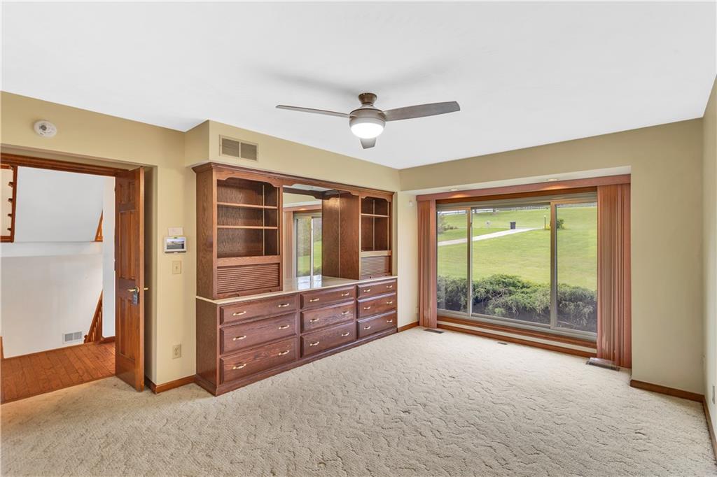 944 Lowber Road Irwin, PA 15642 - Photo 16 of 37