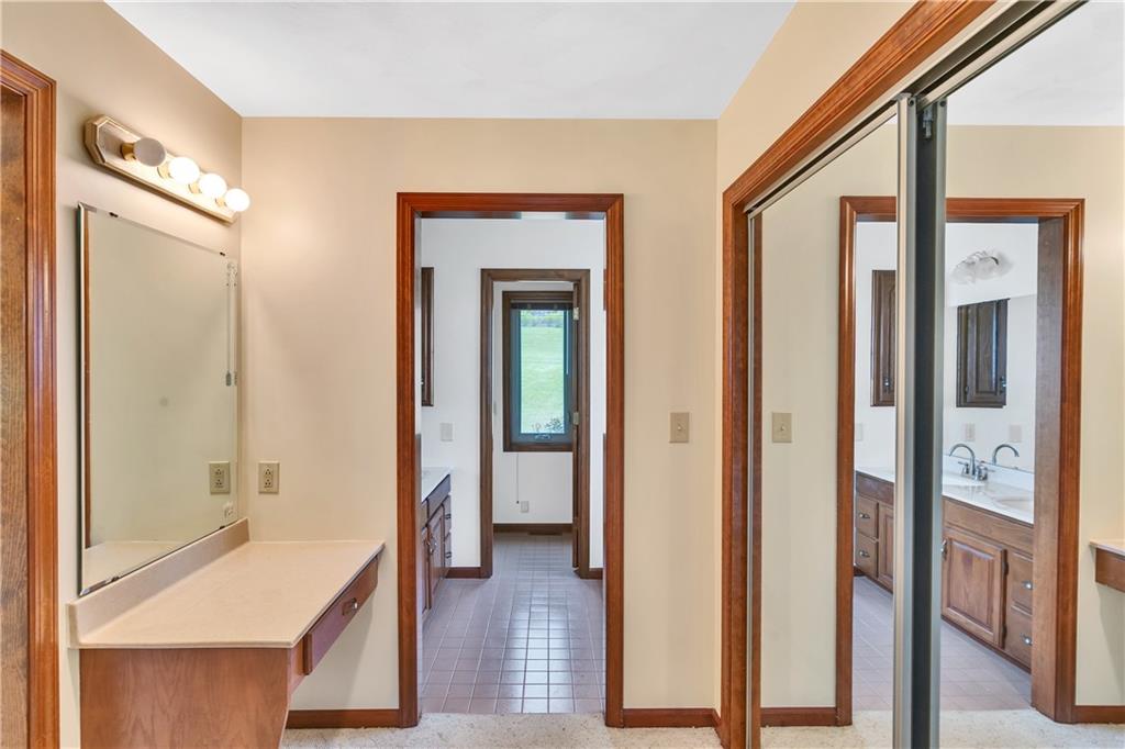 944 Lowber Road Irwin, PA 15642 - Photo 17 of 37