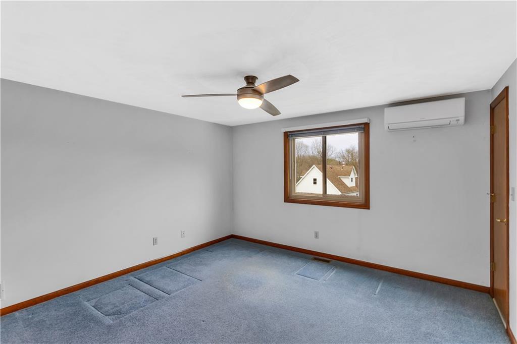 944 Lowber Road Irwin, PA 15642 - Photo 24 of 37