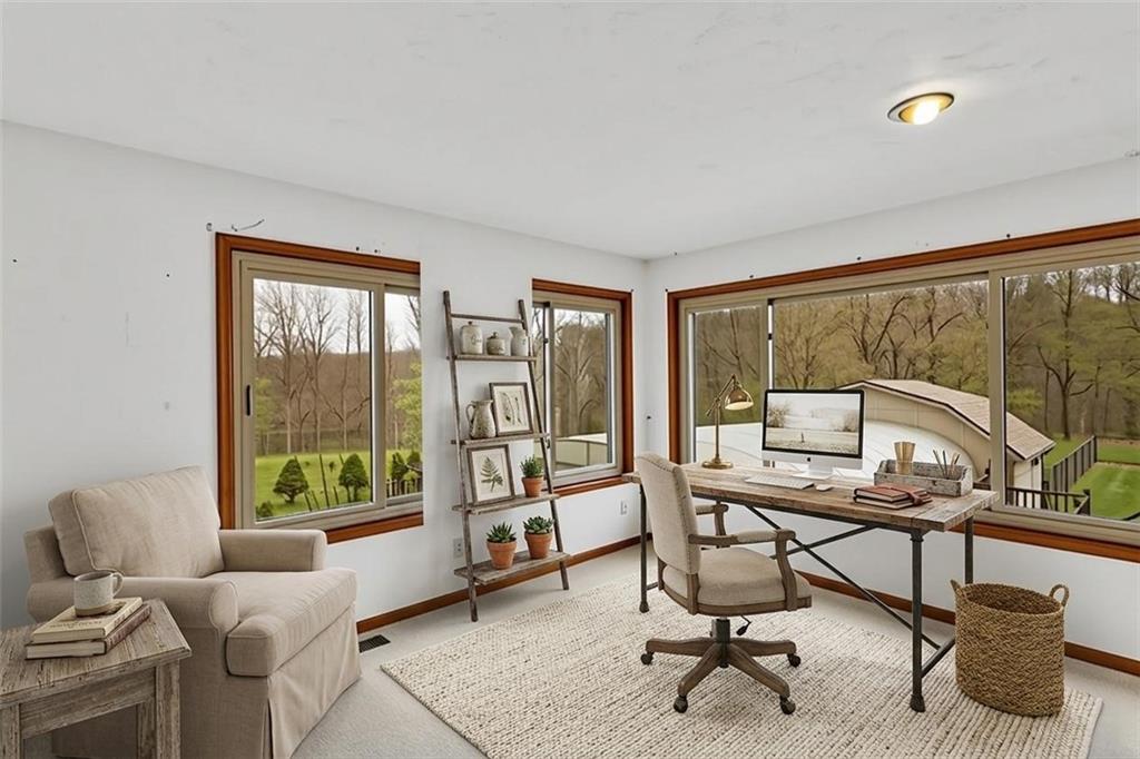 944 Lowber Road Irwin, PA 15642 - Photo 5 of 37