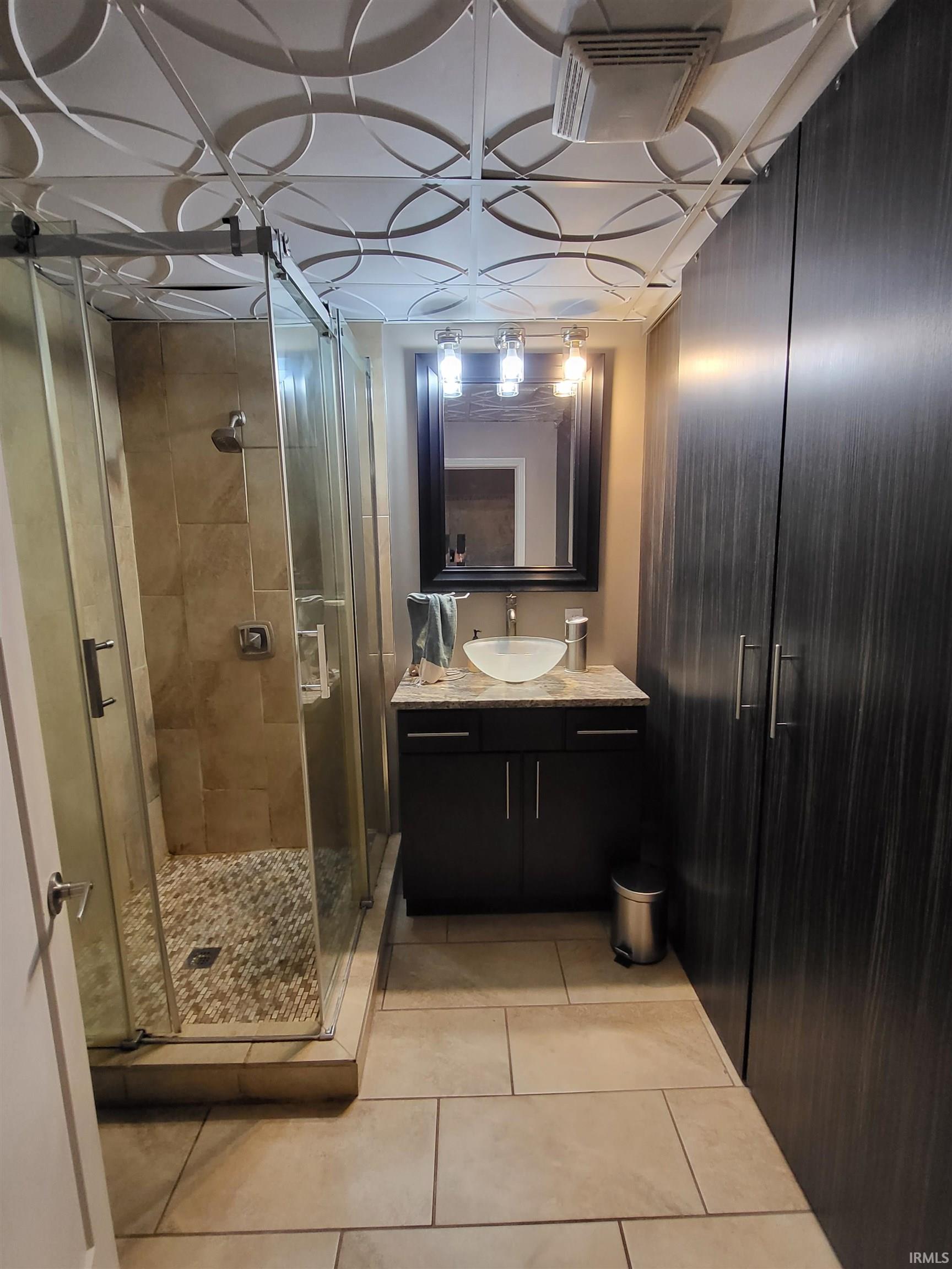 300 Main Street, Unit 1D3 Evansville, IN 47708 - Photo 12 of 16