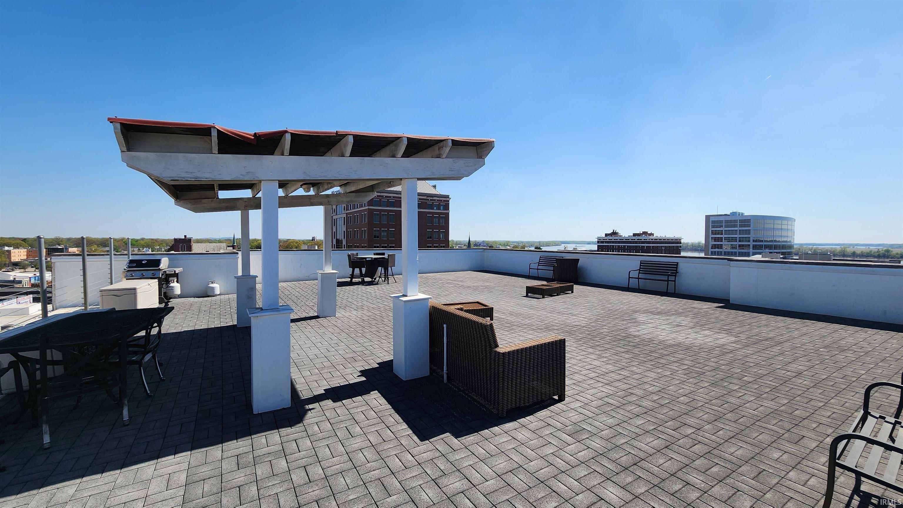 300 Main Street, Unit 1D3 Evansville, IN 47708 - Photo 14 of 16