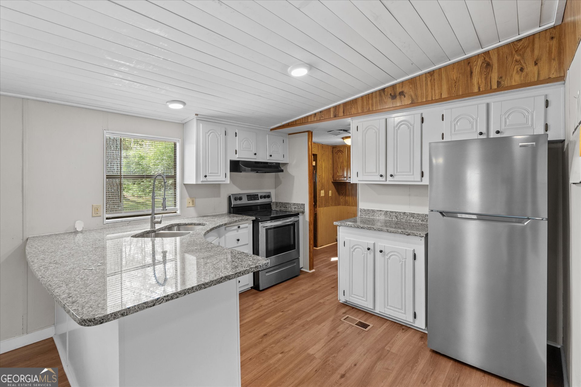 2075 Louina Road Roanoke, AL 36274 - Photo 11 of 34 Kitchen