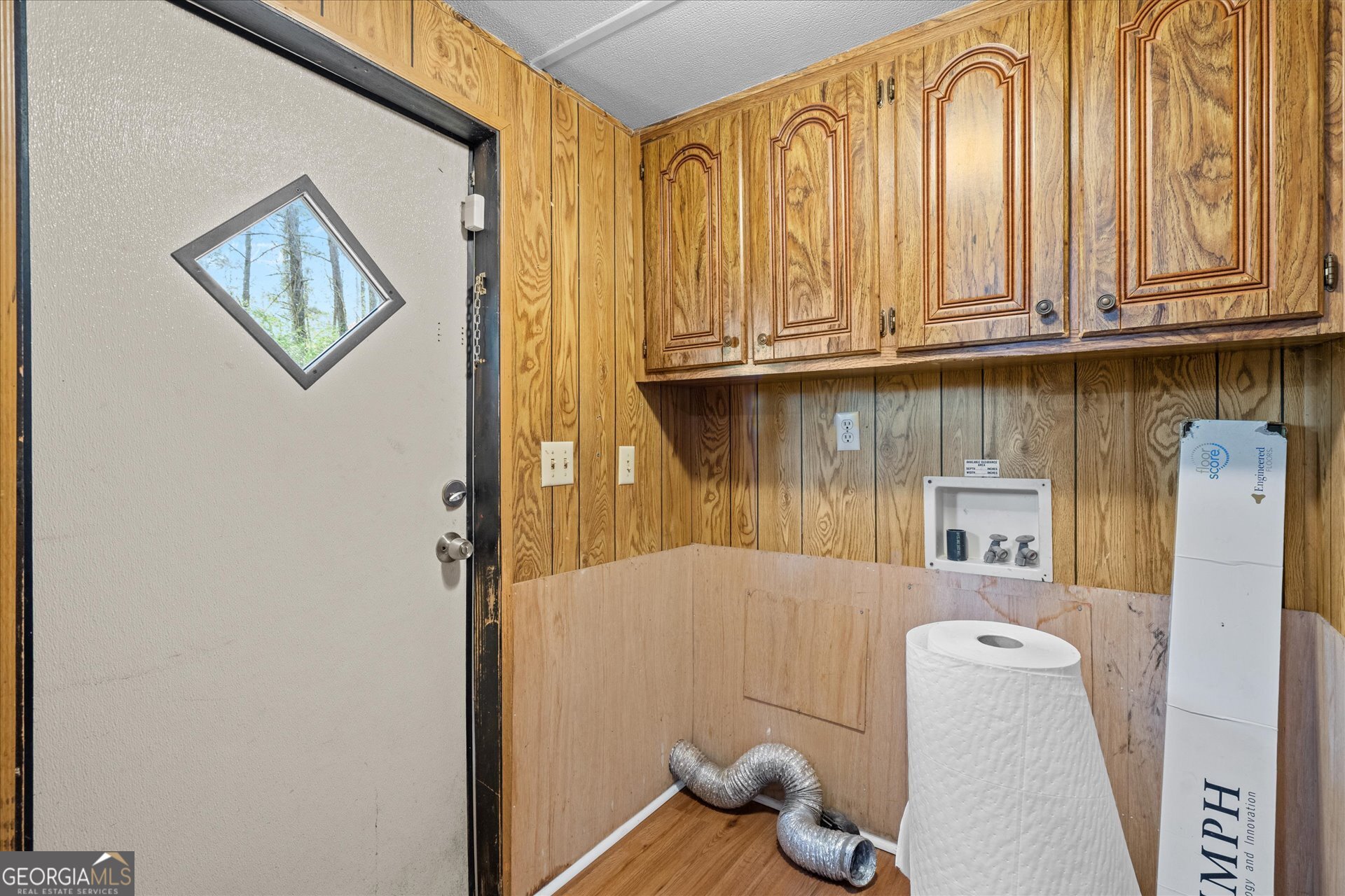 2075 Louina Road Roanoke, AL 36274 - Photo 27 of 34 Laundry