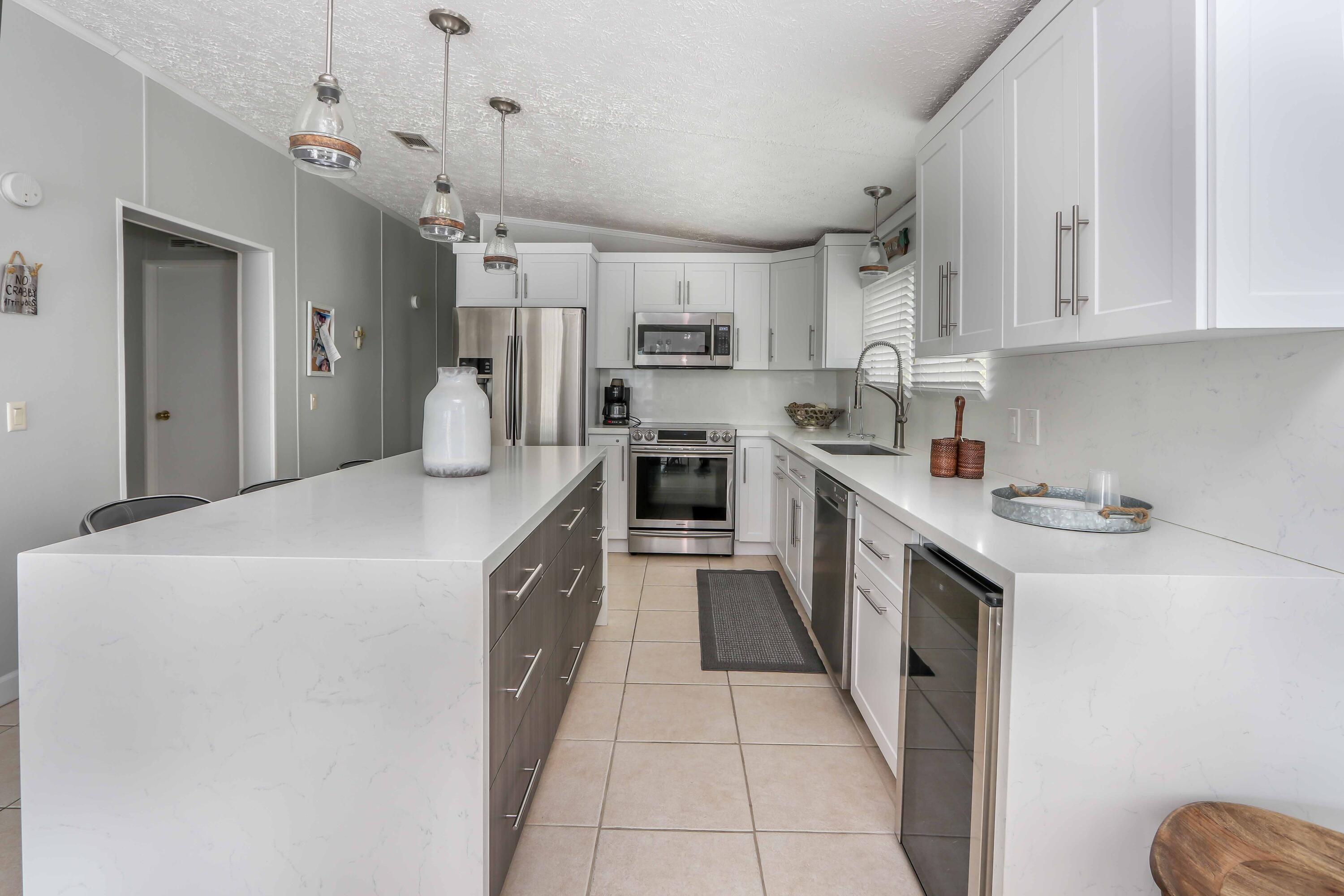 143 Long Key Road, Unit NONE Key Largo, FL 33037 - Photo 22 of 45 143_Long_Key_Rd_David_12052021 (180)-304