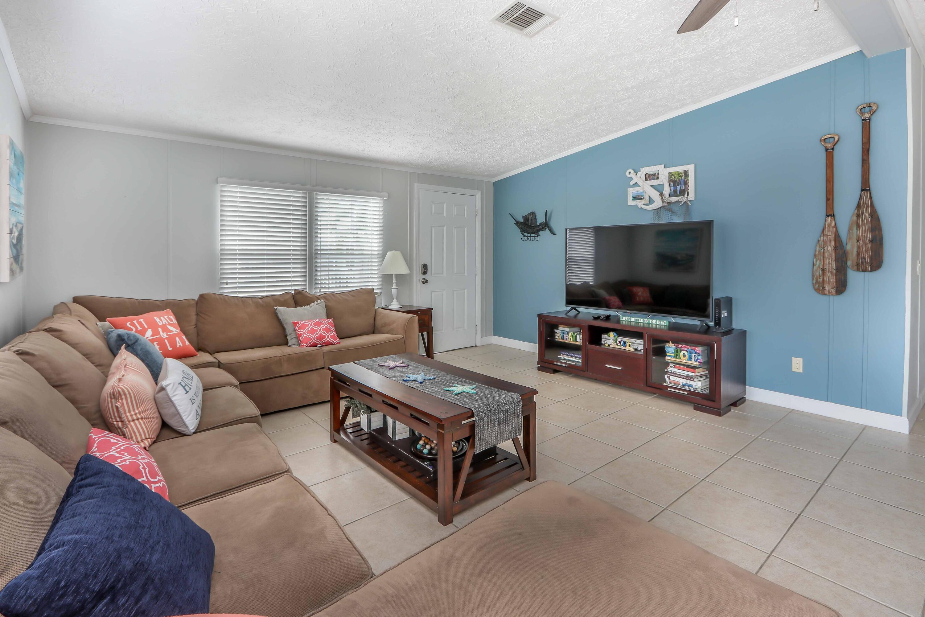 143 Long Key Road, Unit NONE Key Largo, FL 33037 - Photo 24 of 45 143_Long_Key_Rd_David_12052021 (149)-304