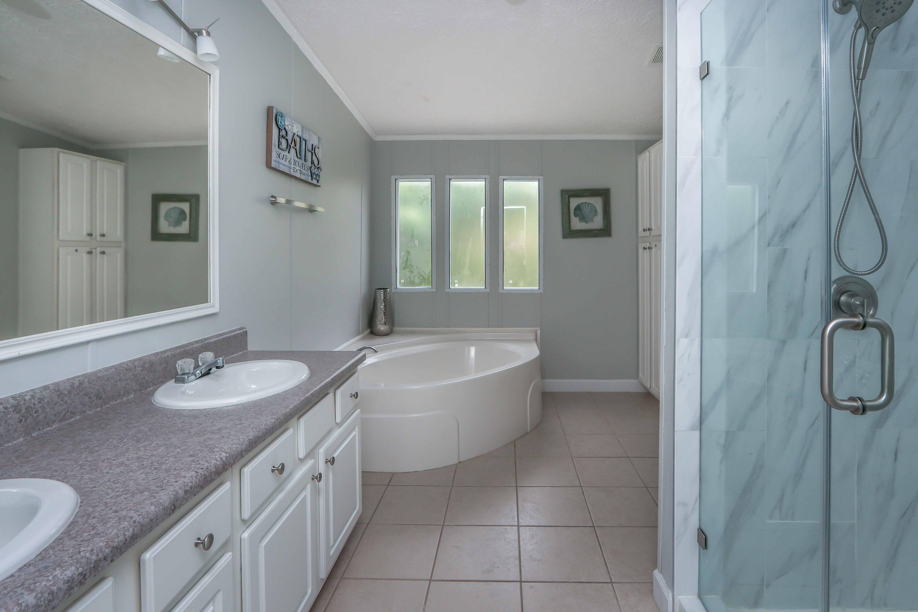 143 Long Key Road, Unit NONE Key Largo, FL 33037 - Photo 35 of 45 143_Long_Key_Rd_David_12052021 (215)-17