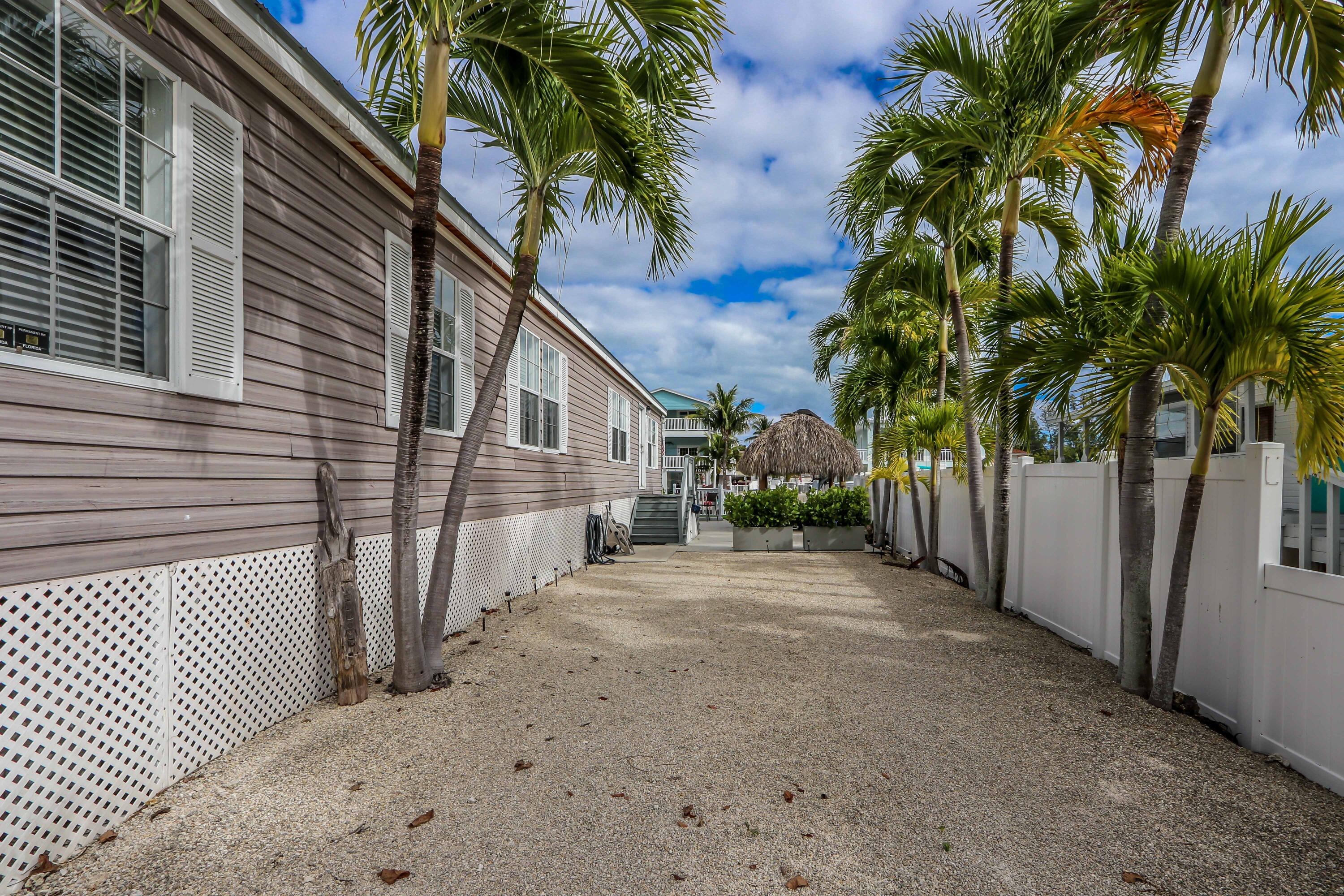143 Long Key Road, Unit NONE Key Largo, FL 33037 - Photo 44 of 45 143_Long_Key_Rd_David_12052021 (112)-22