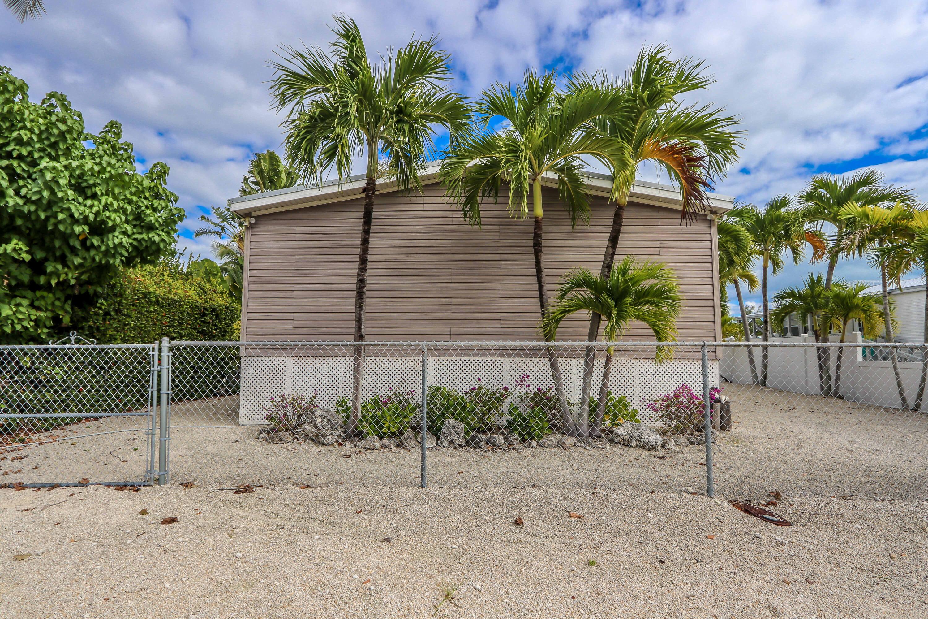 143 Long Key Road, Unit NONE Key Largo, FL 33037 - Photo 7 of 45 143_Long_Key_Rd_David_12052021 (141)-46