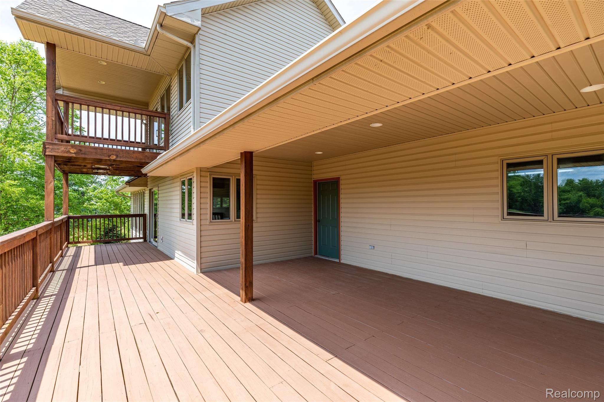 5510 Van Orden Road Webberville, MI 48892 - Photo 61 of 70 12.Deck