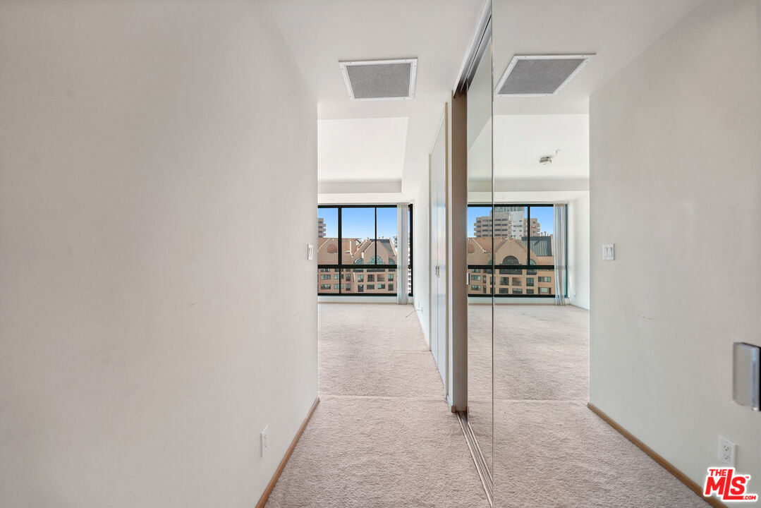 10490 Wilshire Boulevard, Unit 1402 Los Angeles, CA 90024 - Photo 15 of 67
