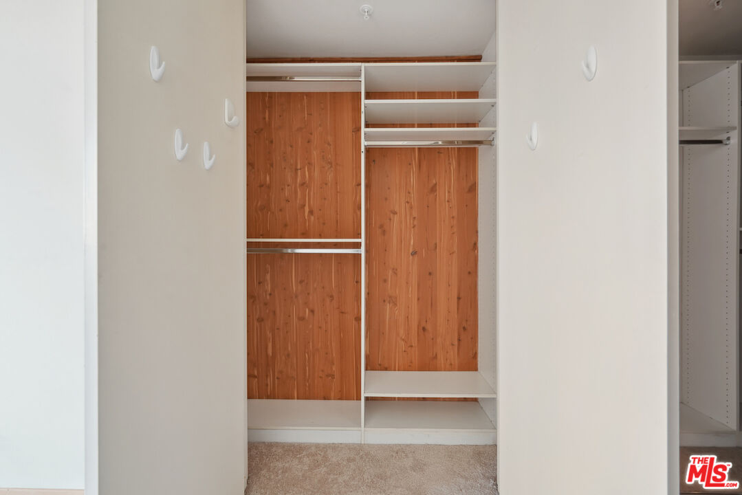 10490 Wilshire Boulevard, Unit 1402 Los Angeles, CA 90024 - Photo 18 of 67 a view of an empty room