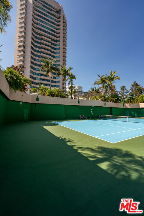 10490 Wilshire Boulevard, Unit 1402 Los Angeles, CA 90024 - Photo 48 of 67 a view of a golf course with a lake