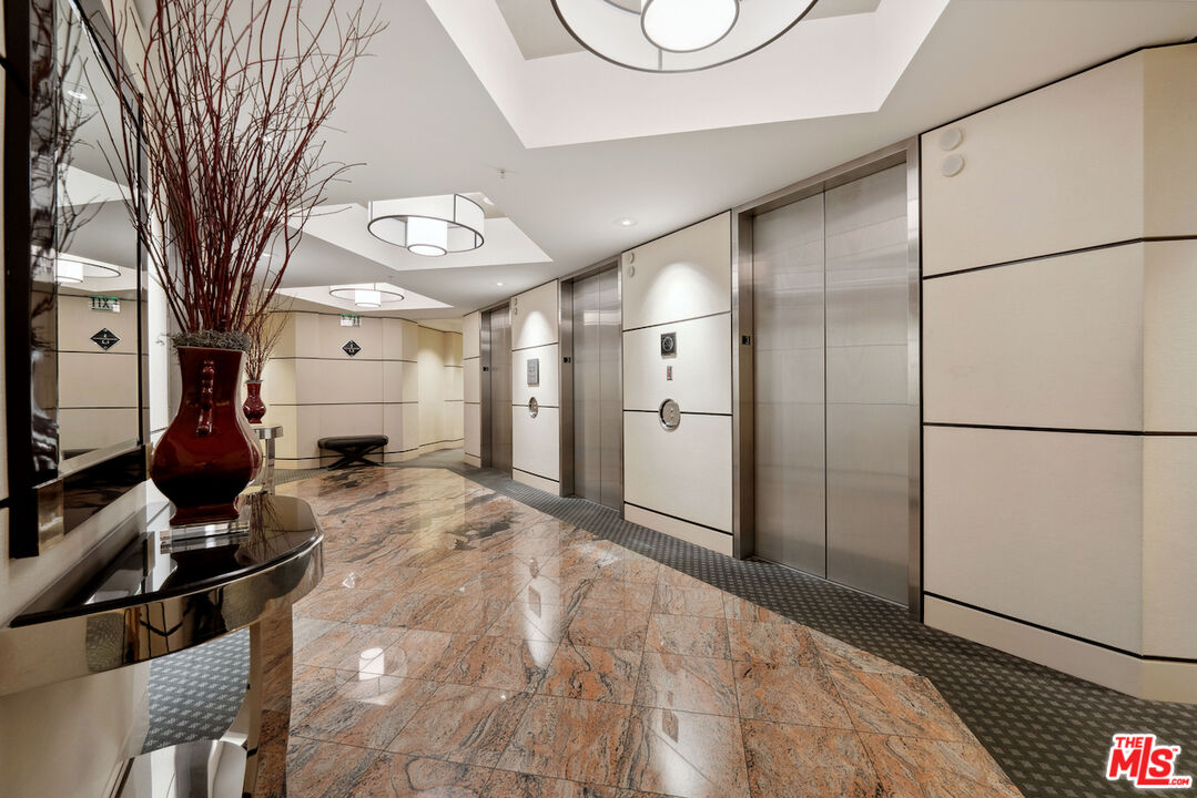 10490 Wilshire Boulevard, Unit 1402 Los Angeles, CA 90024 - Photo 53 of 67
