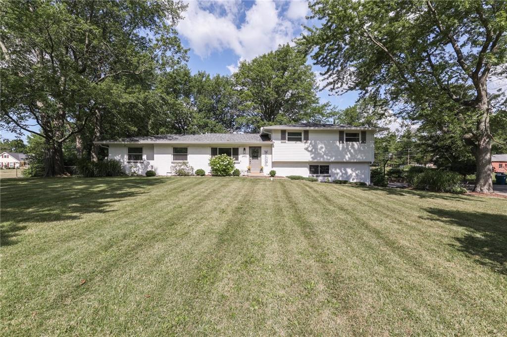 8450 South Franklin Road Indianapolis, IN 46259 - Photo 1 of 53 Gallery Image 1