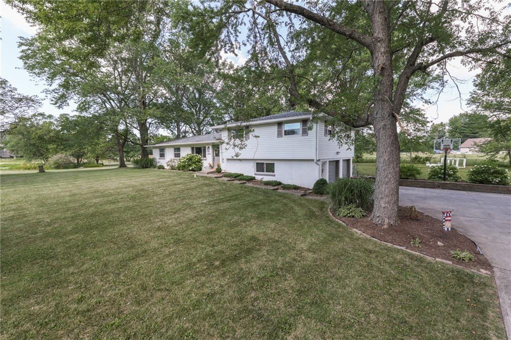 8450 South Franklin Road Indianapolis, IN 46259 - Photo 4 of 53 Gallery Image 4