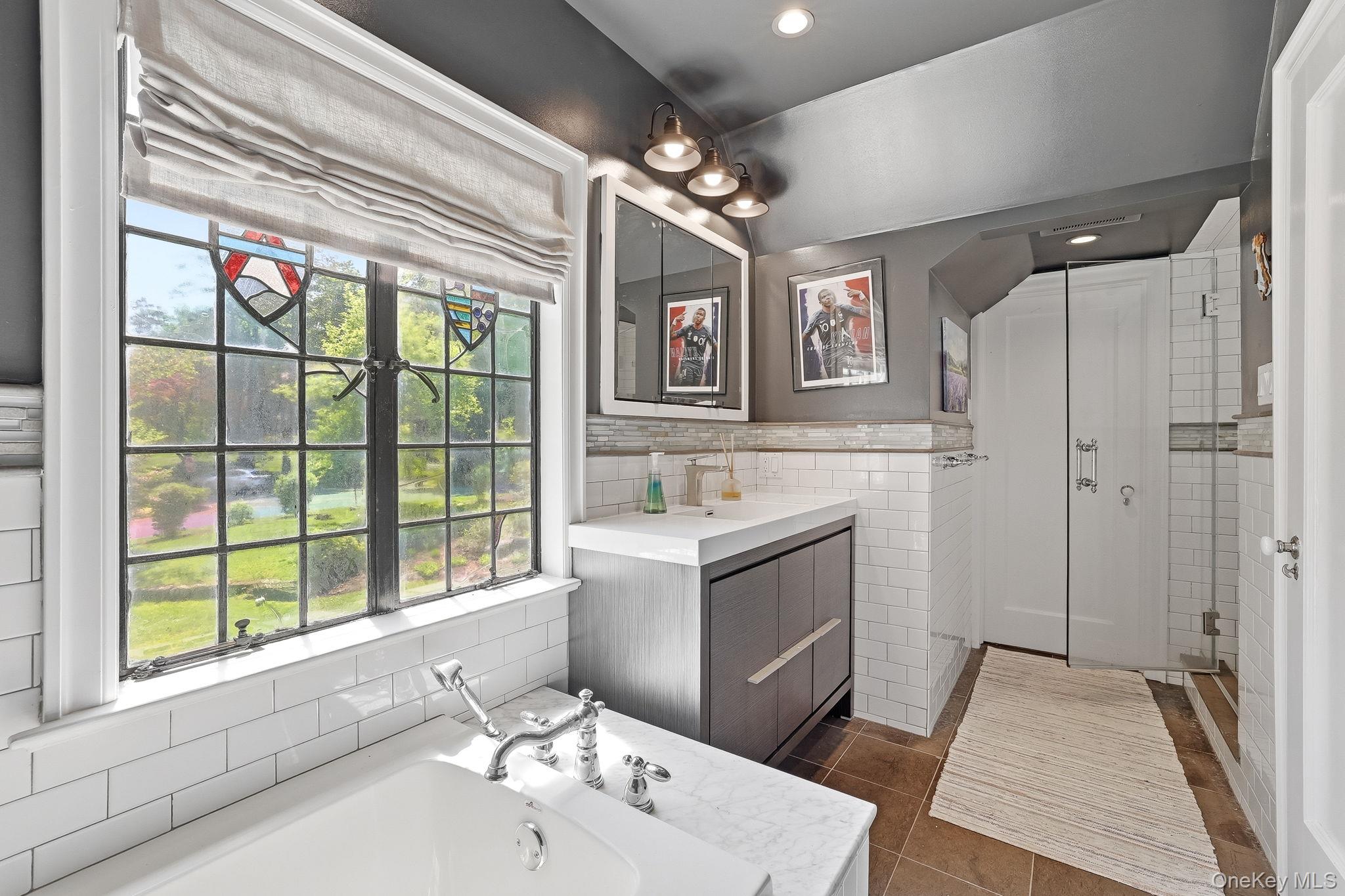 14 Overhill Road New Rochelle, NY 10804 - Photo 38 of 54