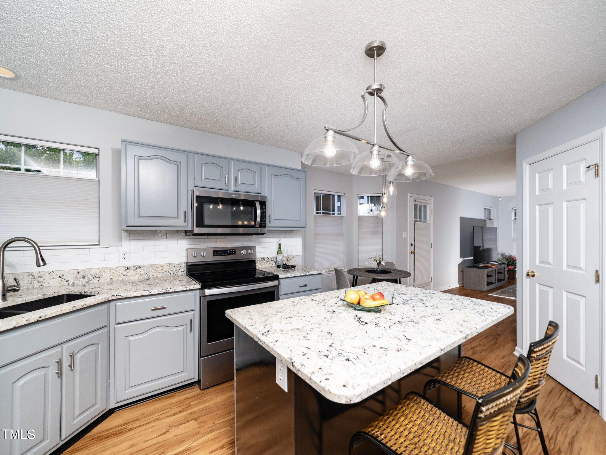 2501 Constitution Drive Raleigh, NC 27615 - Photo 11 of 34 14-web-or-mls-2501 Constitution-20