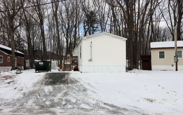 $74,900 | 7 Corrigan Street, Gorham, NH 03581