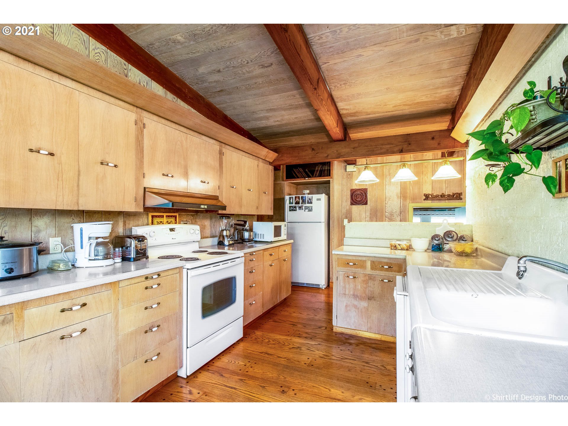 76686 Mosby Creek Road Cottage Grove, OR 97424 - Photo 13 of 32 Gallery Image 13