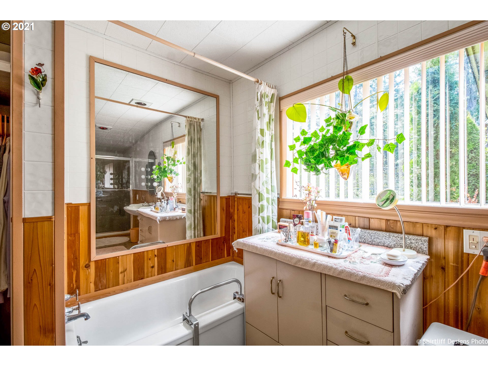 76686 Mosby Creek Road Cottage Grove, OR 97424 - Photo 17 of 32 Gallery Image 17