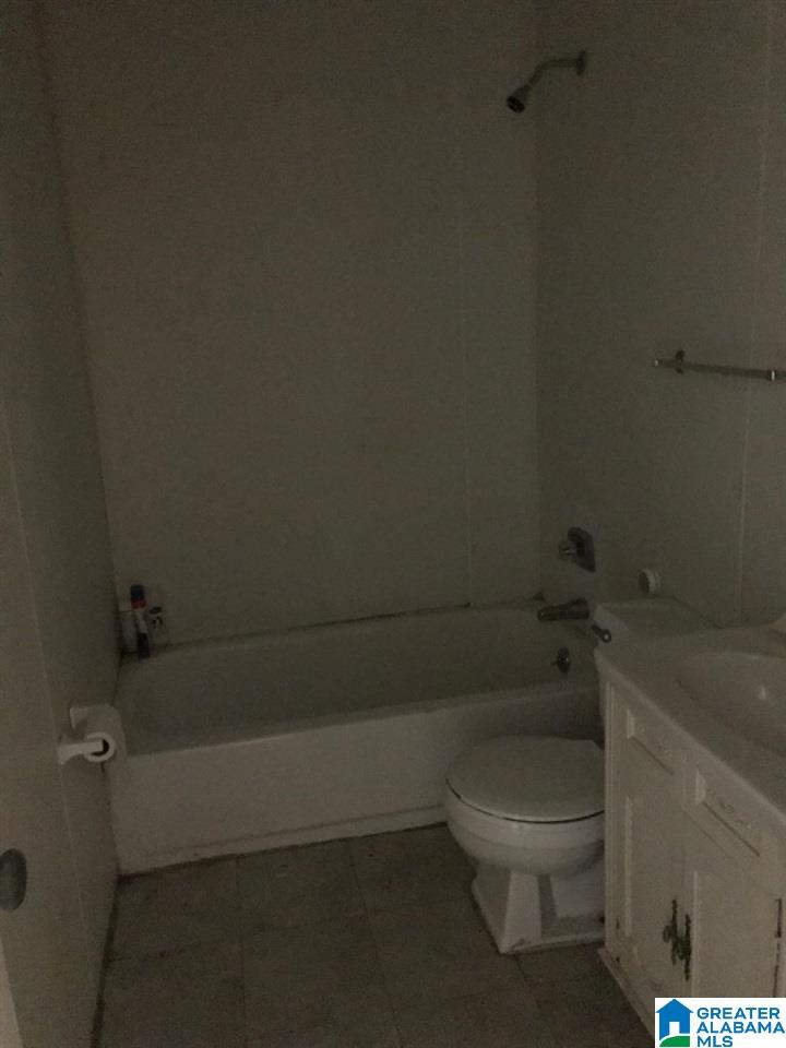 625 40th Street Fairfield, AL 35064 - Photo 6 of 7