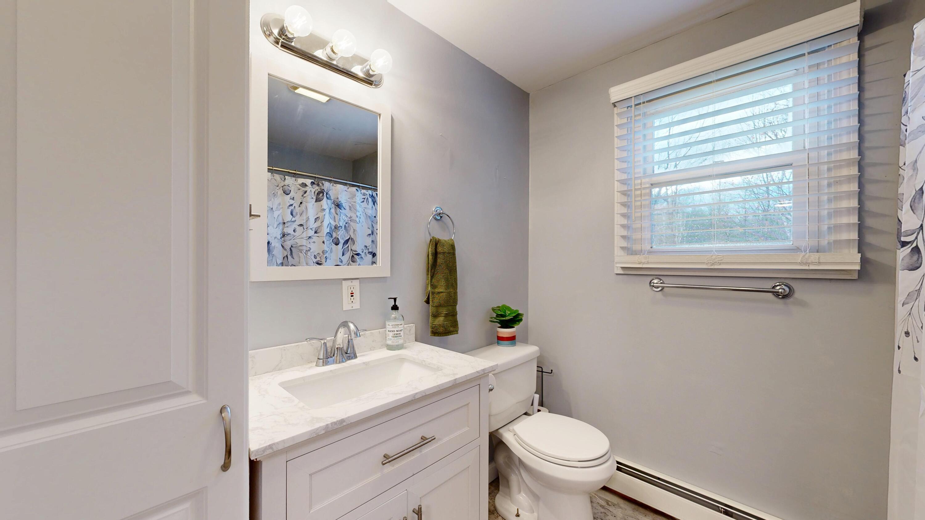 6 Cecile Avenue Augusta, ME 04330 - Photo 11 of 32 Bathroom