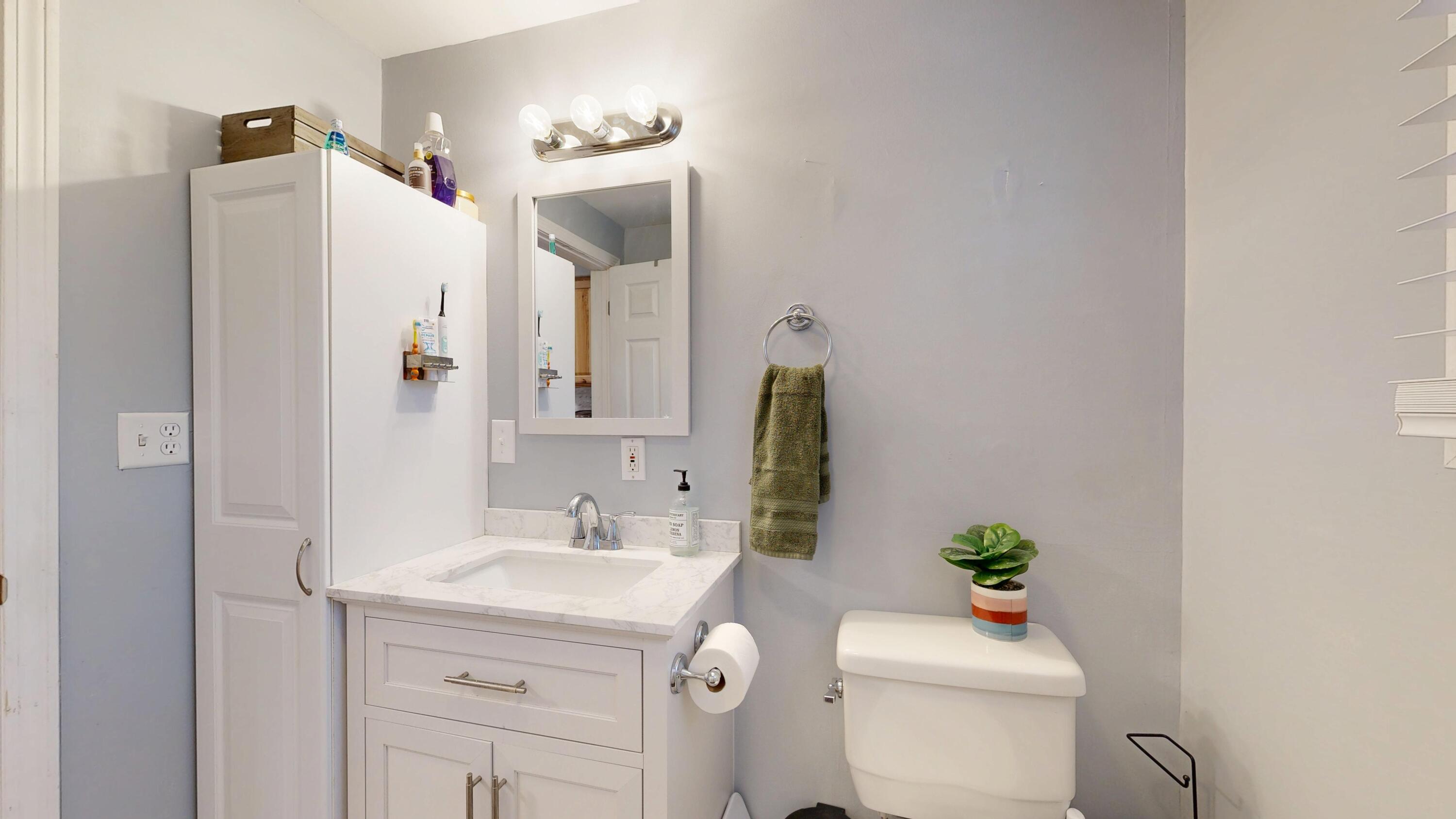 6 Cecile Avenue Augusta, ME 04330 - Photo 12 of 32 Bathroom