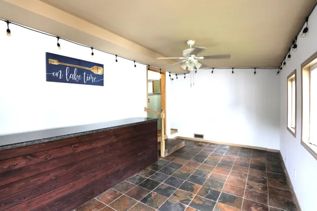 $425,000 | 1850 Quasar Avenue South, Lakeland, MN 55043