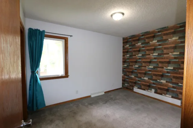 $425,000 | 1850 Quasar Avenue South, Lakeland, MN 55043