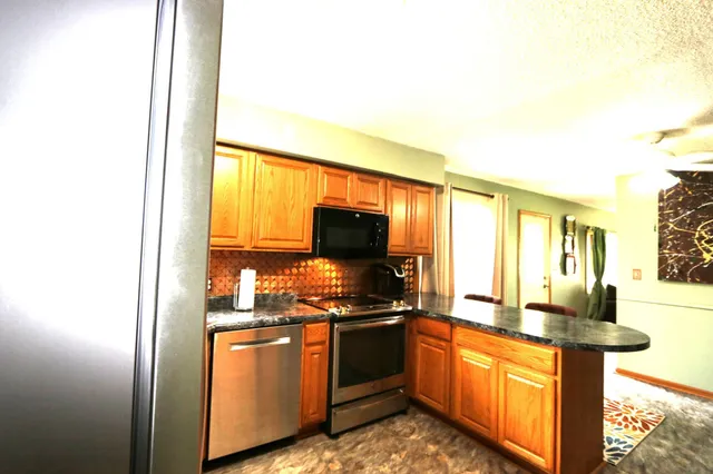 $425,000 | 1850 Quasar Avenue South, Lakeland, MN 55043