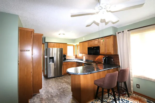 $425,000 | 1850 Quasar Avenue South, Lakeland, MN 55043