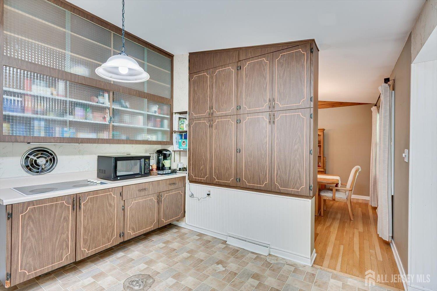 9 Clive Hills Road Edison, NJ 08820 - Photo 17 of 44