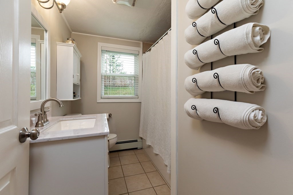 79 Wenham Road Carver, MA 02330 - Photo 13 of 28 Gallery Image 13